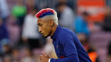 Raphinha, con el pelo teñido de azulgrana en la previa del partido ante la Real.