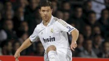 <b>AUSENCIA. </b>Xabi Alonso vio su quinta amarilla ante el Atlético y no jugará en Gijón.