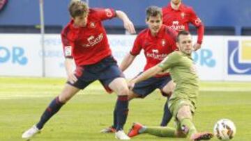 El Sporting sale vivo de El Sadar ante un Osasuna sin gol