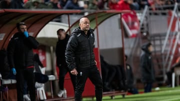 Vicente Mir, entrenador del Alcoyano.