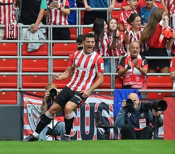 El central es el capitán general de la defensa de San Mamés. Su jerarquía atrás la trasladó al ataque y la transformó en un gol. Una acción de mucho mérito en un equipo que tiene mucha pólvora.