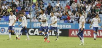 Los jugaddores del Zaragoza abatidos.