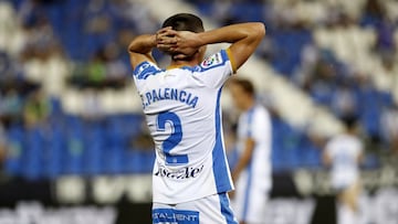 Palencia, ex pepinero, se lamenta en el último partido del curso 20-21. Aquel duelo se jugó con apenas 1.200 hinchas en Butarque. 