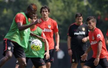 Sesión de entrenamiento del equipo colchonero en Shanghái.