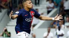 Soccer Football - France - Ligue 1 - Toulouse v Paris St Germain - Stadium Municipal de Toulouse, Toulouse, France - August 19, 2023 Paris St Germain's Kylian Mbappe celebrates scoring their first goal REUTERS/Stephane Mahe