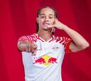 Oficial: Xavi Simons regresa al Leipzig