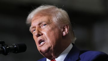 White House considers TV-style briefings for Trump