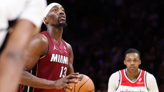 A historic scoring night sparks debate across the NBA as fans and analysts question the circumstances behind one of the league’s biggest point totals.