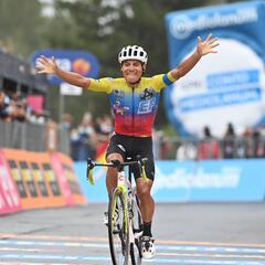 Simon Yates y Geraint Thomas explotan en la subida al Etna