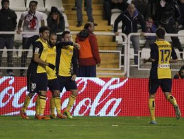 Los jugadores celebran el 1-3 de Arda Turan.