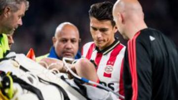 Héctor Moreno se solidariza con su compañero de profesión Luke Shaw.