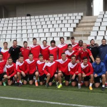 L’Hospitalet irá hoy a Madrid en avión. Han dejado aparcado el autobús para sentirse un equipo de Primera y evitarse cansancio extra de cara al encuentro de Liga ante el Huracán.