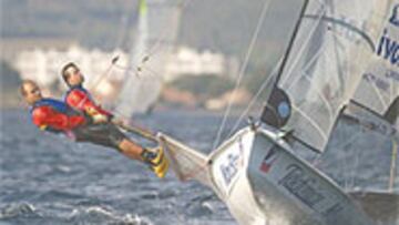 <b>DOBLETE</b>. El 49er español será favorito en los Juegos de Atenas.