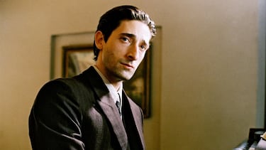 El brutal detalle de ‘El pianista’ que calca una de las fotos más infames de la Segunda Guerra Mundial