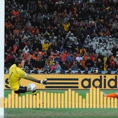 La piel de gallina desde el primer segundo: así sonó el gol de Iniesta en España