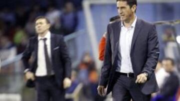El entrenador del Real Zaragoza, Manolo Jim&eacute;nez, durante el partido de Liga ante el Celta.