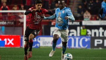 (L-R), Luis Felix of Tijuana and Marino Hinestroza of Pachuca  during the game Tijuana vs Pachuca, corresponding to Round 09 of the Torneo Clausura 2023 of the Liga BBVA MX, at Caliente Stadium, on February 26, 2023.

<br><br>

(I-D), Luis Felix de Tijuana y Marino Hinestroza de Pachuca   durante el partido Tijuana vs Pachuca, Correspondiente a la Jornada 09 del Torneo Clausura 2023 de la Liga BBVA MX, en el Estadio Caliente, el 26 de Febrero de 2023.