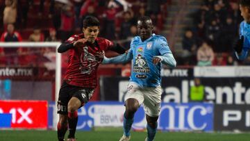 (L-R), Luis Felix of Tijuana and Marino Hinestroza of Pachuca during the game Tijuana vs Pachuca, corresponding to Round 09 of the Torneo Clausura 2023 of the Liga BBVA MX, at Caliente Stadium, on February 26, 2023.
<br><br>
(I-D), Luis Felix de Tijuana y Marino Hinestroza de Pachuca durante el partido Tijuana vs Pachuca, Correspondiente a la Jornada 09 del Torneo Clausura 2023 de la Liga BBVA MX, en el Estadio Caliente, el 26 de Febrero de 2023.