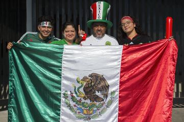 Así se viven los instantes previos al duelo entre los dos gigantes de Concacaf que se disputará en el Estadio Azteca