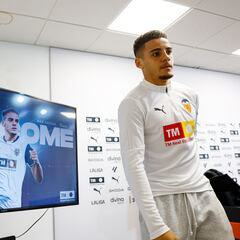 Max Aarons: “El objetivo principal es ganar y para eso estoy aquí”