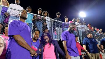 Shoshana Boyd y Tyson Gay, durante el homenaje a su hija Trinity, fallecida el pasado fin de semana tras recibir una bala procedente de un tiroteo.