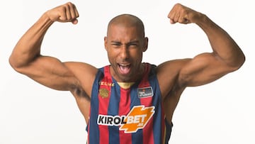 23/09/19
SESION DE FOTOS ACB ENDESA BALONCESTO
KIROLBET BASKONIA JAYSON GRANGER
ENTREVISTA
