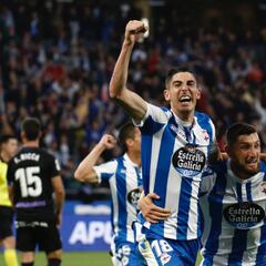 El Depor recupera su camiseta clásica con rayas verticales