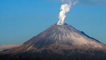 Volcán Popocatépetl registra 65 exhalaciones