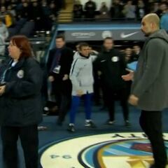 Sarri didn't shake Guardiola's hand on the whistle: "I didn't see him..."