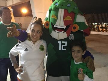 El color de la afición en el México vs Chile