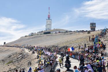 Pogacar: “¿Superman? No, yo nací en Liubliana”