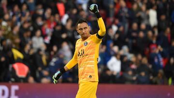 Keylor Navas pierde la partida con Livakovic en la portería del Fenerbahce de Turquía