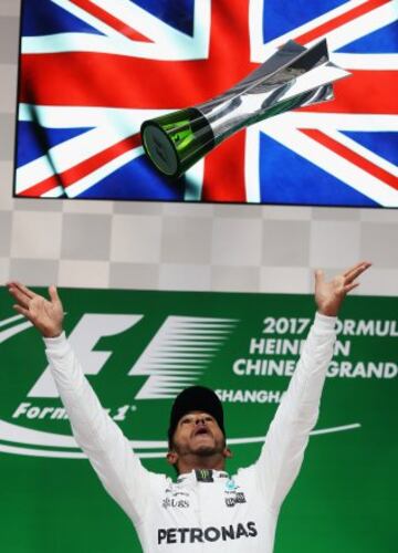 Lewis Hamilton, ganador del GP de China.