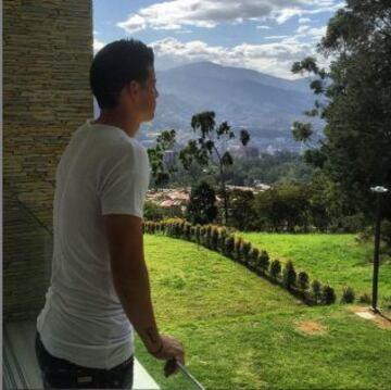 Las vacaciones de James comenzaron en su refugio a las afueras de Medellín.