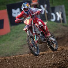 Prado luce el ‘1’ en la despedida