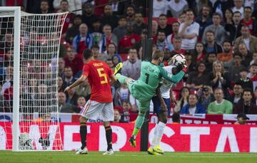 David de Gea tumbles in the move which led to Danny Welbeck's goal being ruled out.