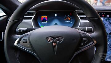 Los coches Tesla tendrán Netflix y Youtube en sus salpicaderos