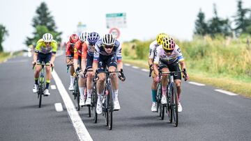 Esteban Chaves en la etapa 10 del Tour de Francia 2023.