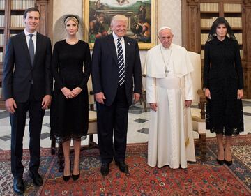 Reunión entre el Papa Francisco y el presidente Donald Trump, en compañía de su esposa Melania, Jared Kushner e Ivanka Trump, en el Vaticano.