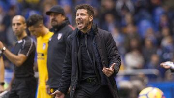 Simeone da instrucciones.