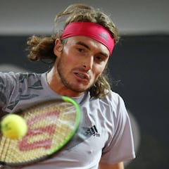 Tsitsipas tumba a Garín y se cita en la final con Rublev