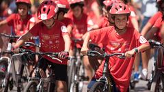 De Santos: "El objetivo es llevar la bicicleta a los colegios"