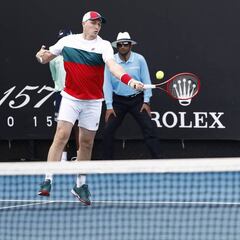 Santiago González debuta con triunfo en dobles del Australian Open