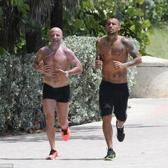 Arturo Vidal disfruta de sus vacaciones junto a Sampaoli
