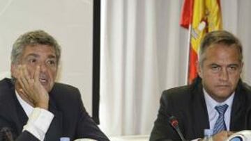 <b>UNIÓN. </b>Ángel Villar le ha expresado al responsable de la Liga, Astiazarán, que irán juntos en la lucha.