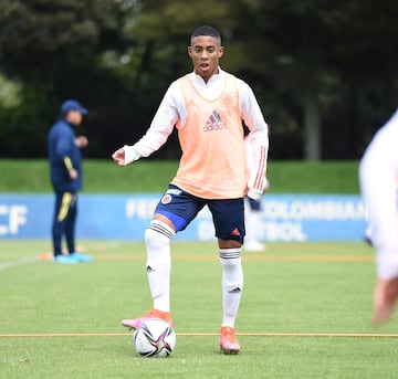 Colomnbia sub 20 se prepara para Toulon con entrenamientos en Bogotá