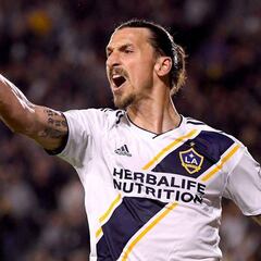 Zlatan siendo Zlatan: "Este estadio es muy chico para mí"