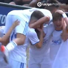 Sus compañeros con las manos en la cabeza y el público loco: disparate total de golazo del Madrid