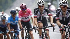 Tom Dumoulin y Chris Froome ruedan durante la pen&uacute;ltima etapa del Giro de Italia con final en Cervinia.
