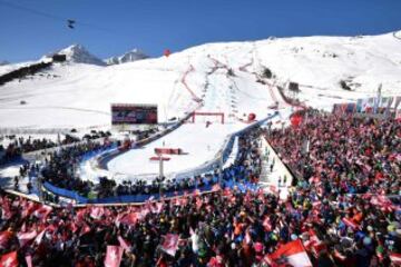 St. Moritz: el descenso por equipos en imágenes